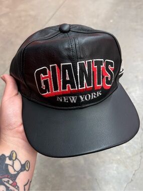 NFL New York Giants Black Red Leather Strapback Hat